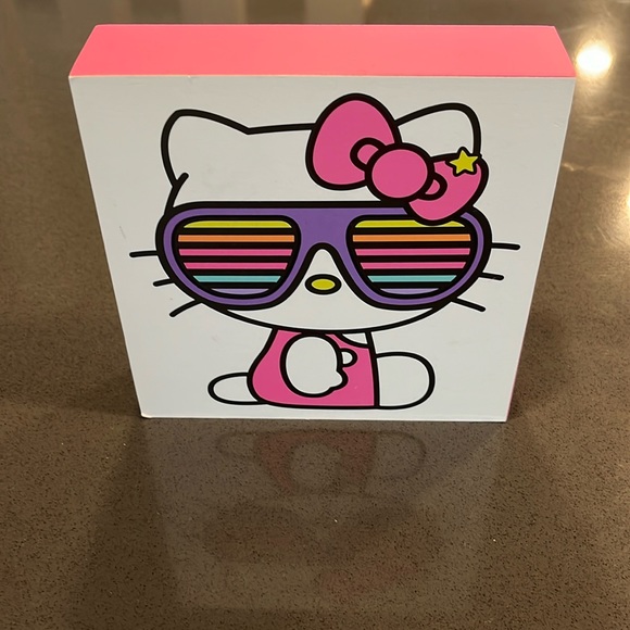 Hello Kitty Other - Hello Kitty Sunglasses Standing /Hanging Art